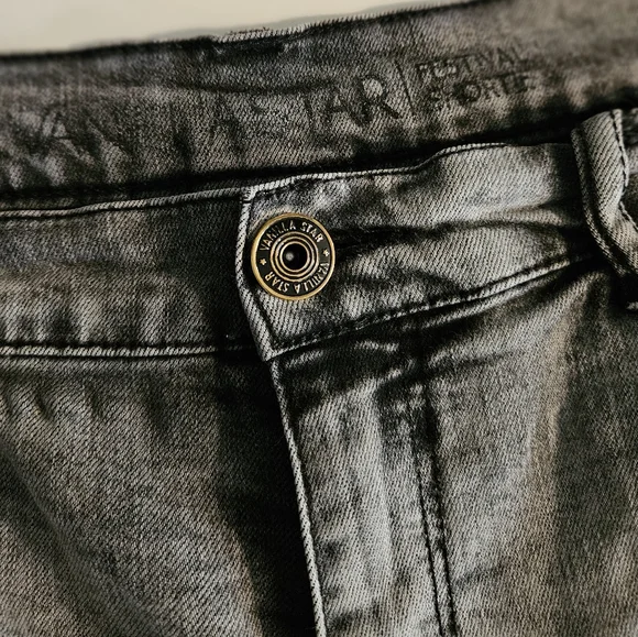 Vanilla Star Jean shorts Size 13 - Picture 5 of 5